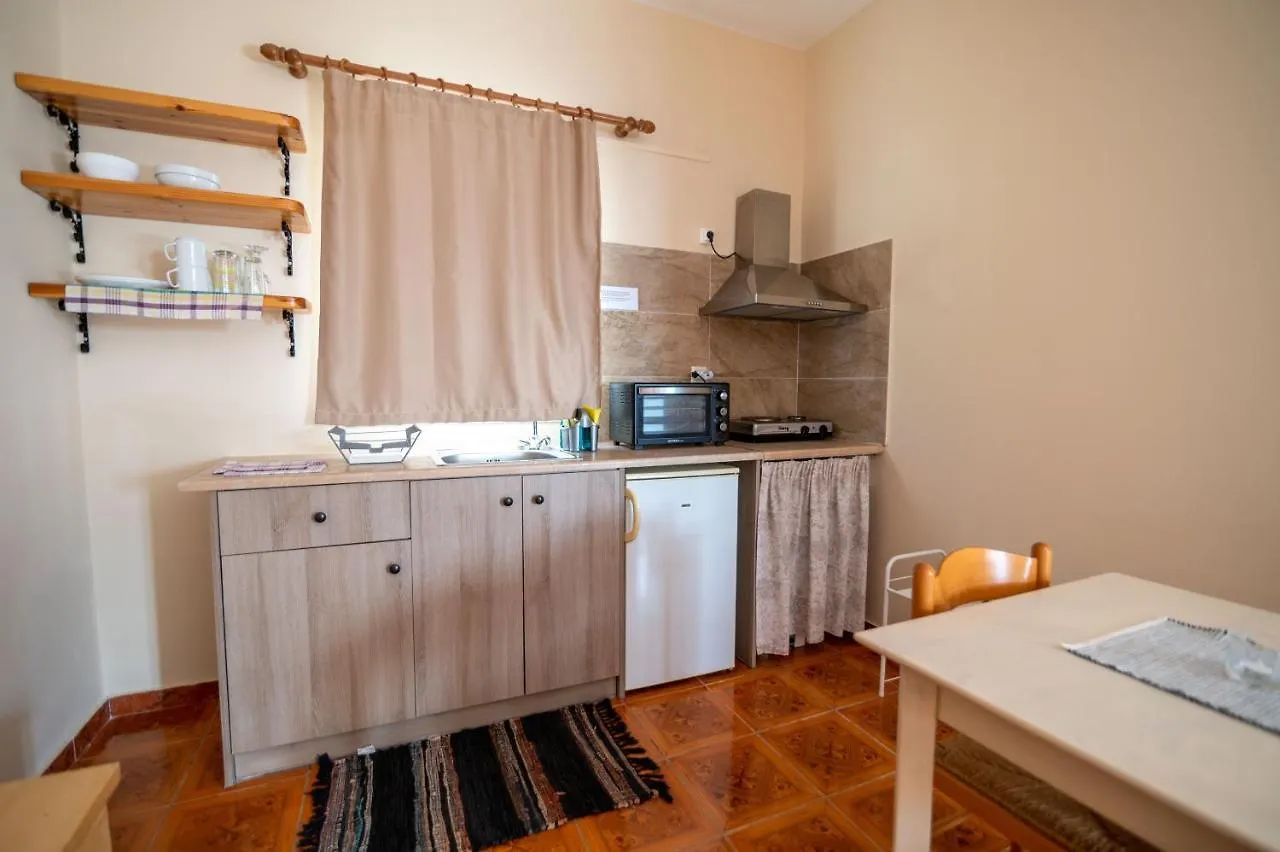 Lorraine'S Apartments Close To Lourdas Beach Lourdata   Lourdata (Kefalonia)
