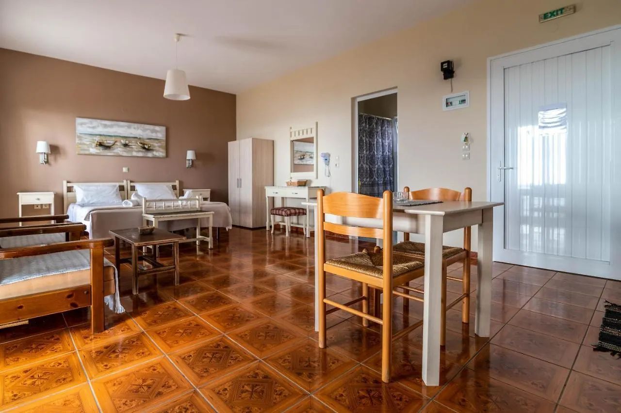 Lorraine'S Apartments Close To Lourdas Beach Lourdata  Greece