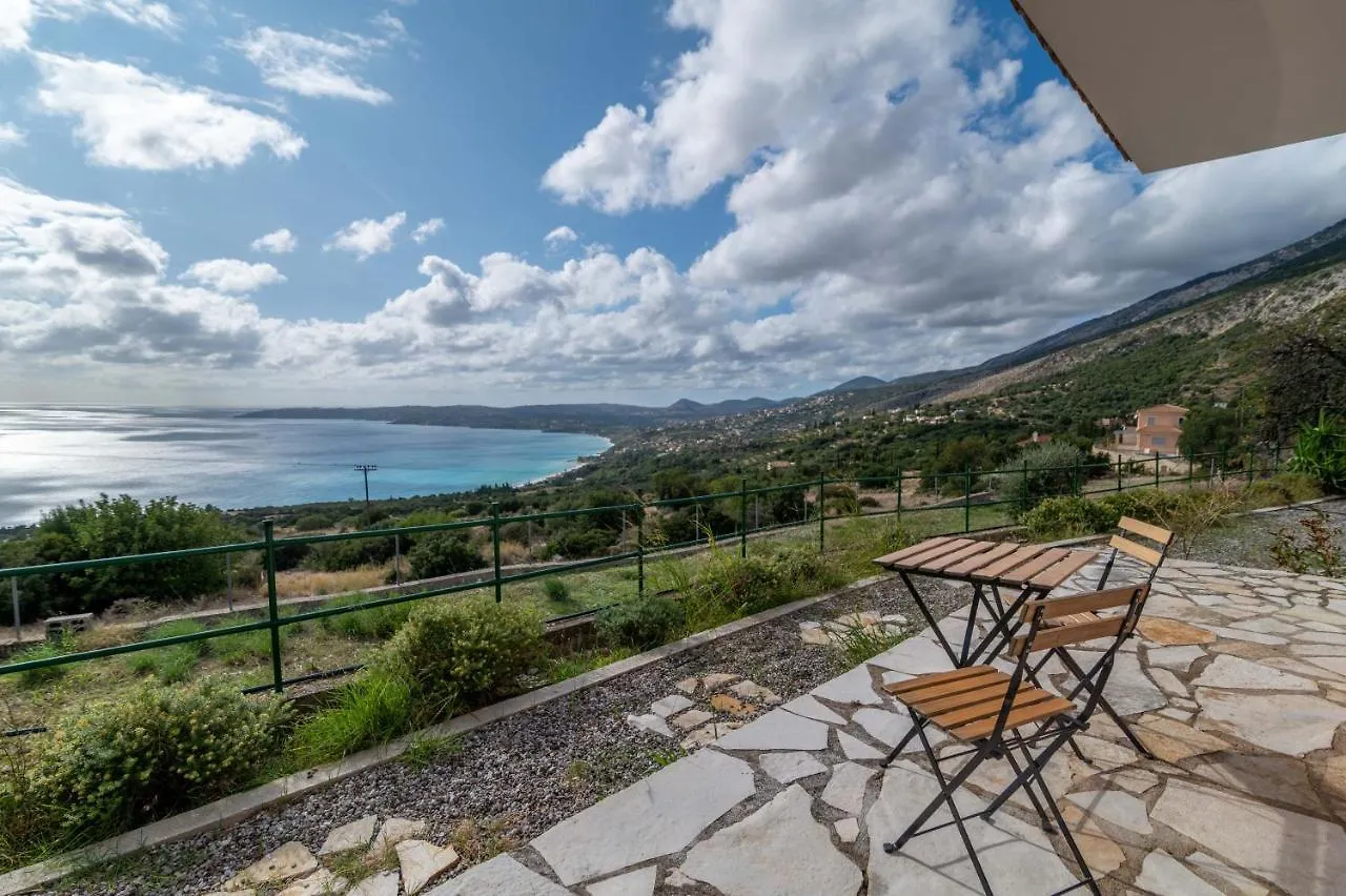 Lorraine'S Apartments Close To Lourdas Beach Lourdata