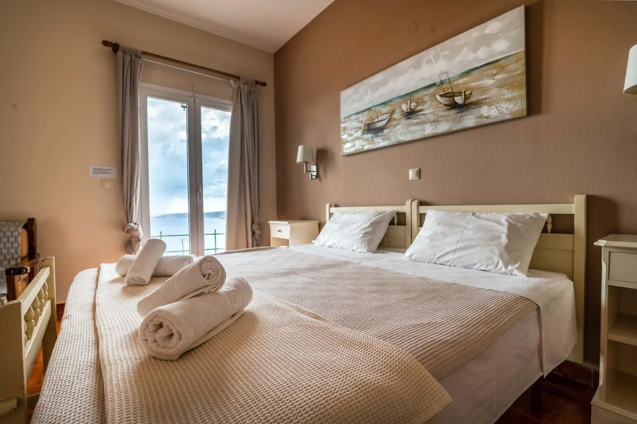Lorraine'S Cottage Style Studios, Swimming Pool And Bbq Only For Guests Lourdata  Apartament