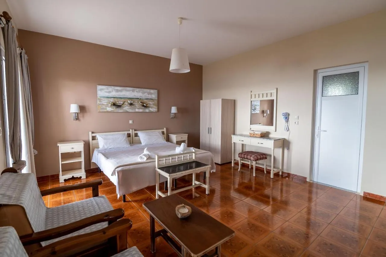 Lorraine'S Apartments Close To Lourdas Beach Lourdata  Greece