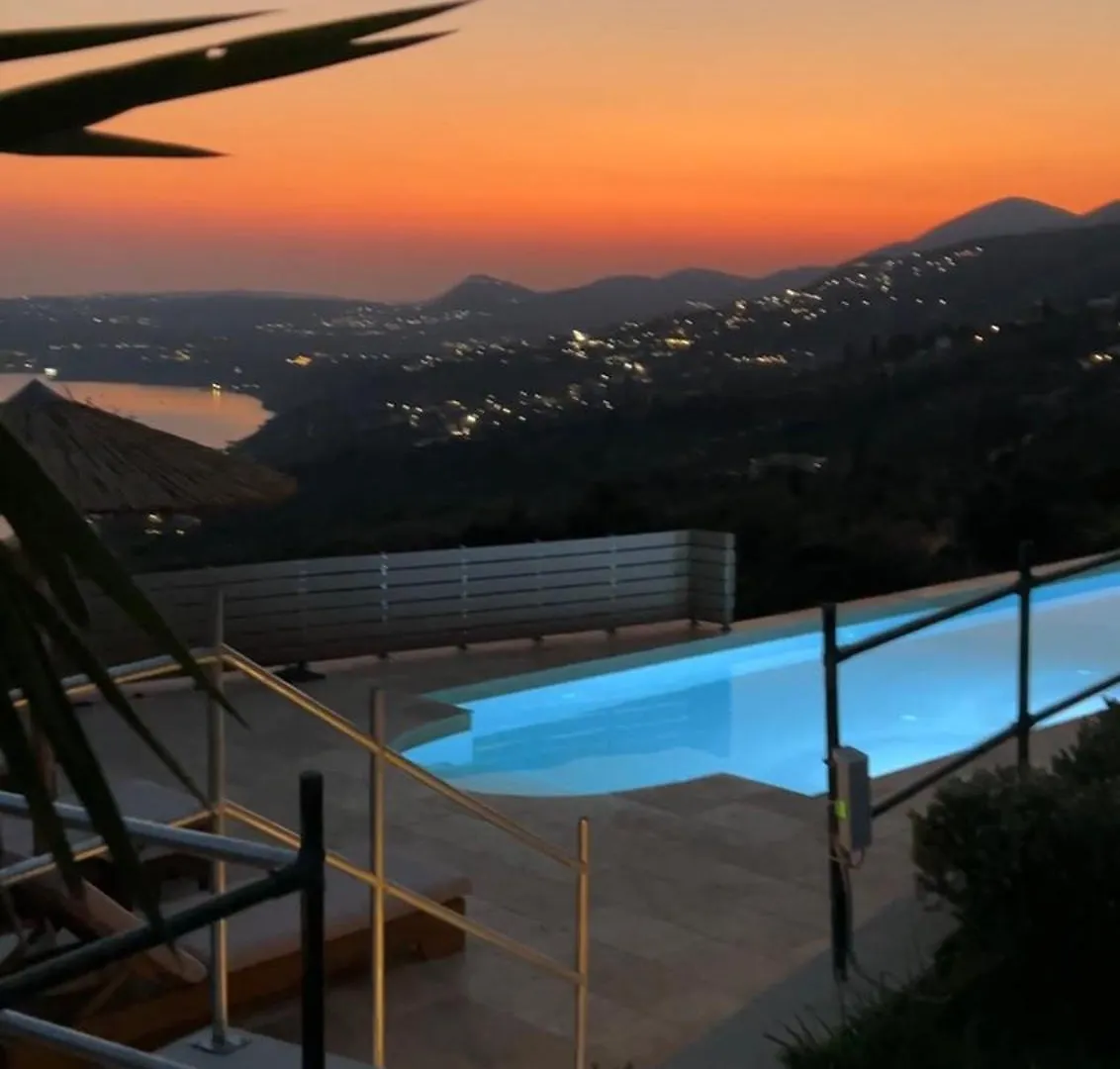 Lorraine'S Apartments Close To Lourdas Beach Lourdata  Greece